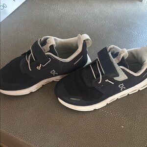 On Running Kids' Dark Blue and White Sneakers